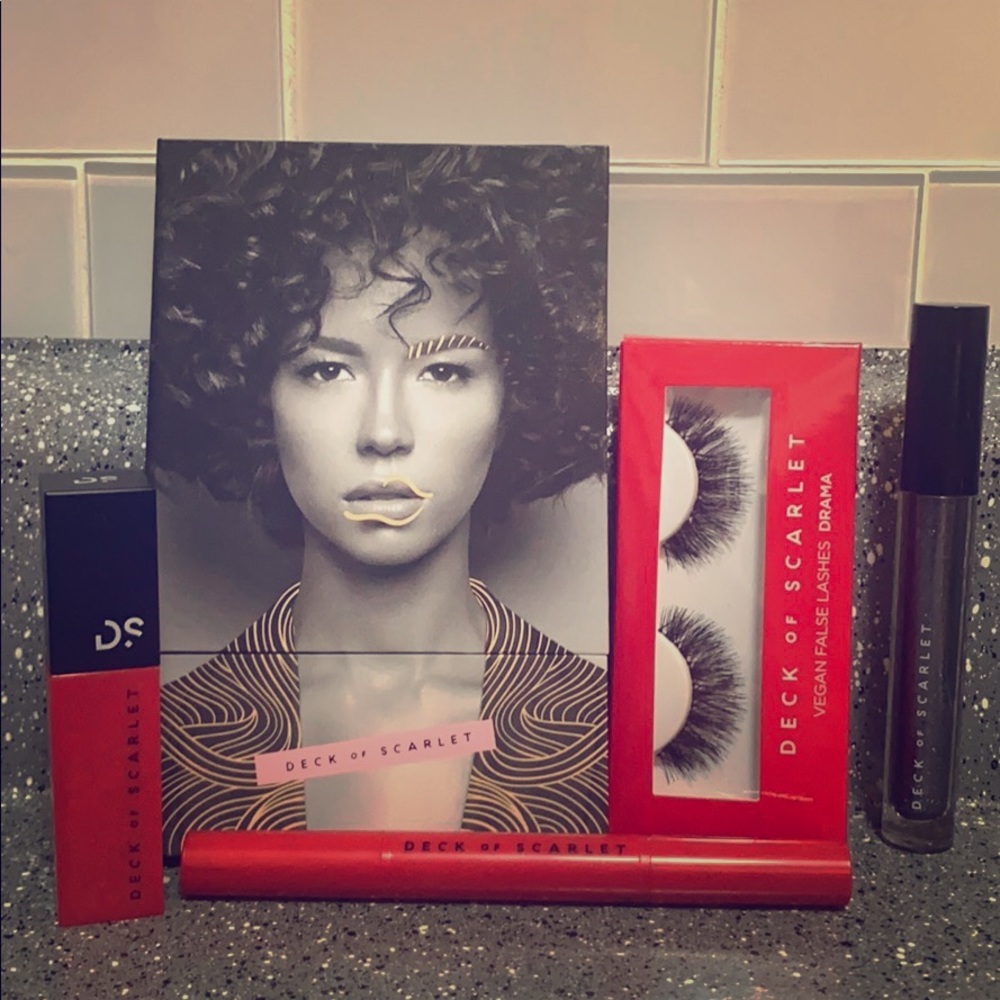 💄Deck of Scarlet make up bundle